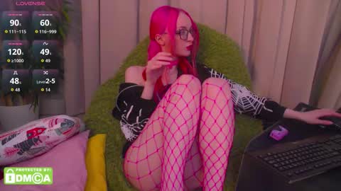 Maisie online show from March 28, 2:27 pm