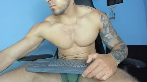 Snapshot of _poseidon1_ chatting on March 11, 4:21 am Poseidon online show from March 11, 4:21 am