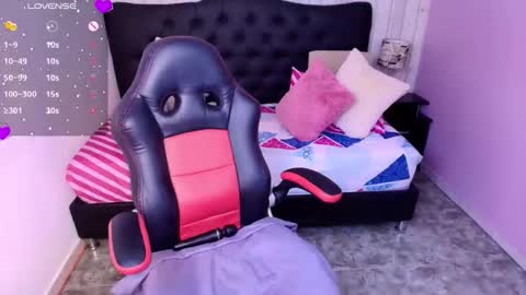 Rachel Jones  online show from February 26, 1:48 am