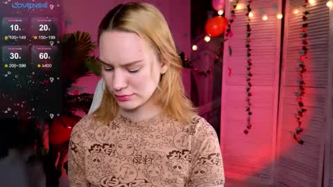 Snapshot of _ramona__ chatting on February 17, 6:21 am im Amy online show from February 17, 6:21 am