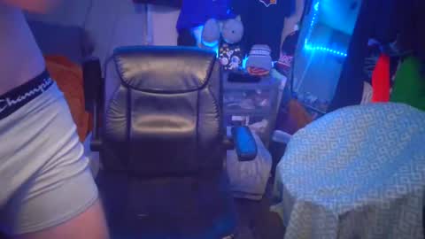 REDxxx online show from January 4, 9:43 am