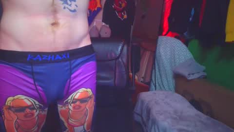 REDxxx online show from January 5, 8:22 am