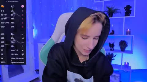 Rein online show from March 10, 5:18 pm