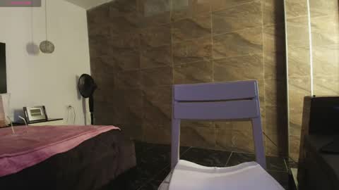 _rose_smith online show from June 5, 2:51 am