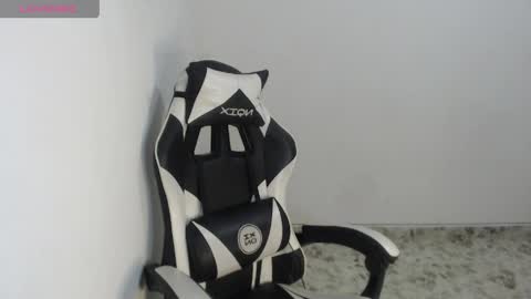 _samantha_fox19 online show from April 1, 2:25 pm