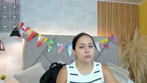 Snapshot of _sammy_fit chatting on July 6, 12:13 pm Antonella online show from July 6, 12:13 pm
