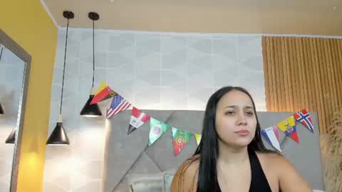 Snapshot of _sammy_fit chatting on July 8, 11:58 am Antonella online show from July 8, 11:58 am