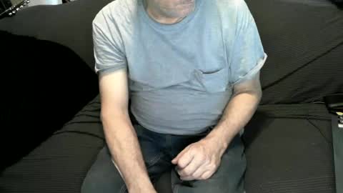 Snapshot of _samuel_ chatting on July 5, 5:42 pm Samuel online show from July 5, 5:42 pm