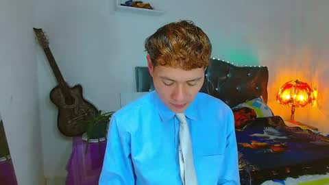 santi online show from April 15, 4:41 am