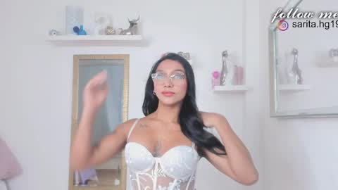 Snapshot of _sara_hernandez chatting on May 29, 6:33 am Sara intagram online show from May 29, 6:33 am