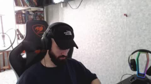 Snapshot of _serious_man chatting on March 17, 7:33 am Ask me online show from March 17, 7:33 am
