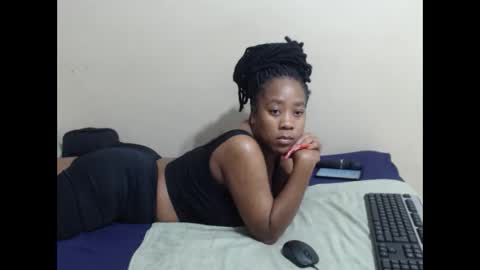 _sexylipss online show from December 21, 11:12 pm