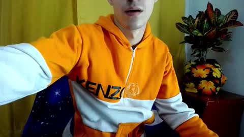 _skyleer_ online show from November 3, 11:26 pm