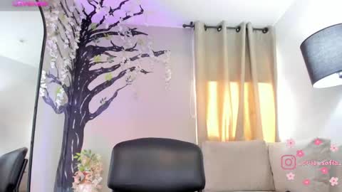 Snapshot of _sofia_cruz chatting on June 4, 7:42 pm 640 200 online show from June 4, 7:42 pm