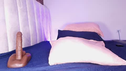 susy online show from June 25, 3:06 am