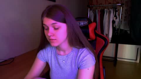 Mari online show from April 4, 11:40 am