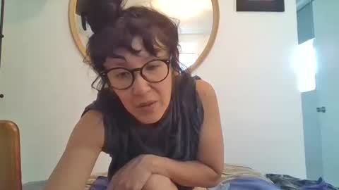 Snapshot of _tutti_frutti_ chatting on June 5, 10:26 pm _tutti_frutti_ online show from June 5, 10:26 pm
