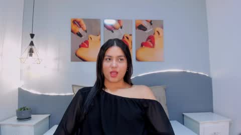 _valerycooper online show from May 11, 12:00 pm
