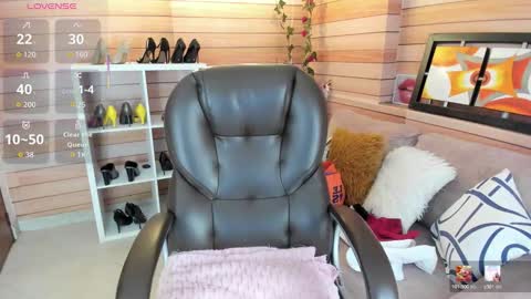 Snapshot of _victoria_collins chatting on February 3, 12:10 pm Sol online show from February 3, 12:10 pm