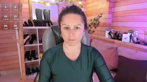 Snapshot of _victoria_collins chatting on July 16, 9:59 am Sol online show from July 16, 9:59 am