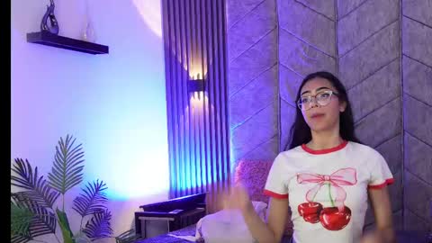   online show from April 16, 8:20 pm