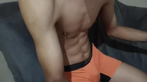 _vov_ online show from April 12, 6:35 pm