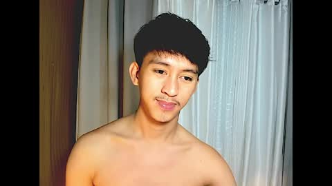 Snapshot of _xxhavefunwithme69_ chatting on April 1, 1:41 pm Andrei online show from April 1, 1:41 pm