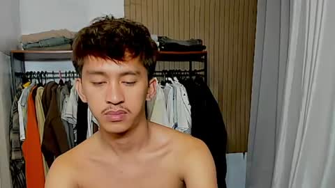 Snapshot of _xxhavefunwithme69_ chatting on July 4, 3:18 pm Andrei online show from July 4, 3:18 pm