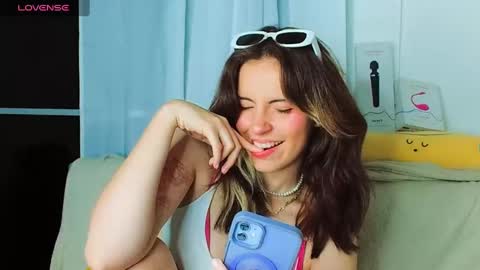 _yourcherrybomb online show from January 19, 1:53 am