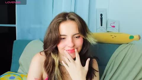 _yourcherrybomb online show from January 19, 8:07 am