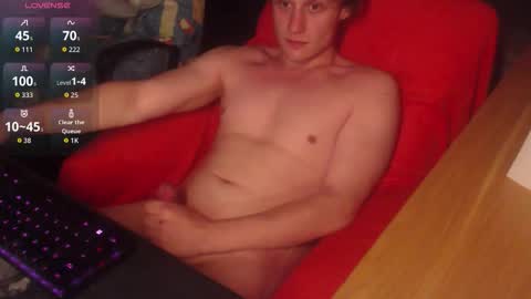 _yourcuteboy_ online show from December 5, 8:16 pm
