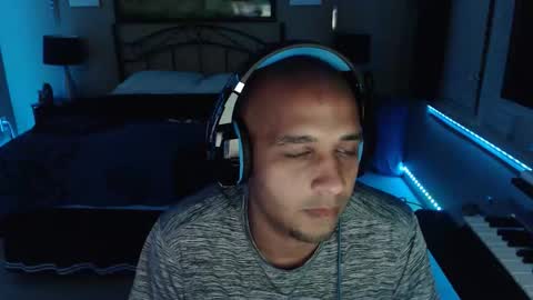 a4orce online show from March 28, 3:06 am