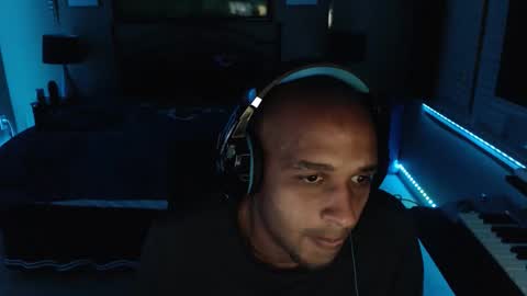 a4orce online show from March 29, 1:05 am