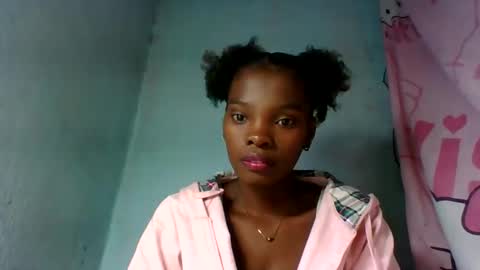 Snapshot of aadienne chatting on June 5, 5:40 pm aadienne online show from June 5, 5:40 pm