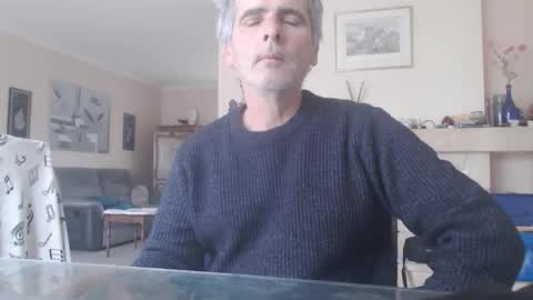 Aalex1717 online show from April 13, 6:41 am