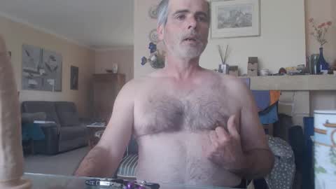 Aalex1717 online show from May 22, 6:42 am