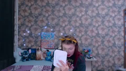 Alice online show from May 26, 2:57 pm