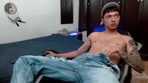 aarman online show from December 22, 4:04 pm