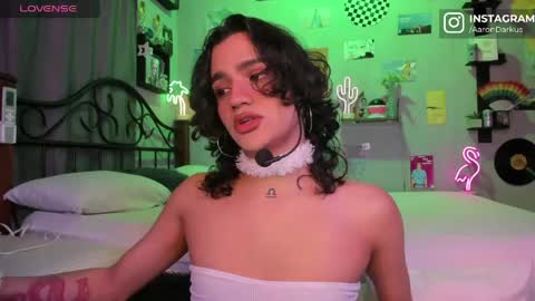 Aaron  online show from May 27, 2:41 am