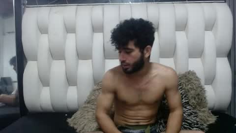 Snapshot of aaron_jones_1 chatting on June 2, 4:53 pm aaron_jones_1 online show from June 2, 4:53 pm