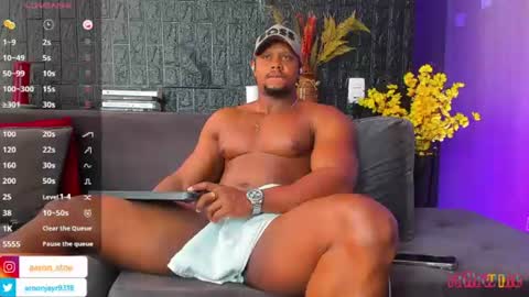 Aaron online show from July 8, 2:54 pm
