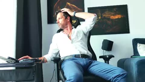 Aaron online show from July 7, 6:47 am