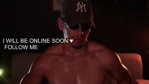 AARON  online show from February 3, 8:58 pm