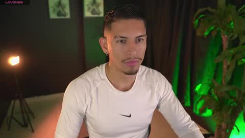 AARON  online show from April 19, 12:54 am