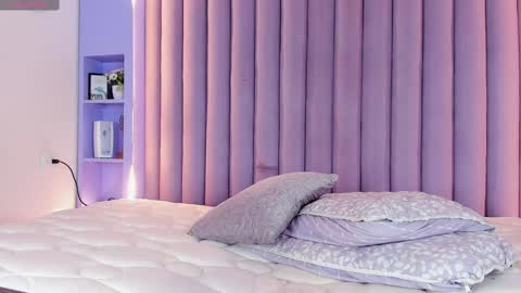 Snapshot of aashleytaylor chatting on January 16, 1:58 am AASHLEY online show from January 16, 1:58 am