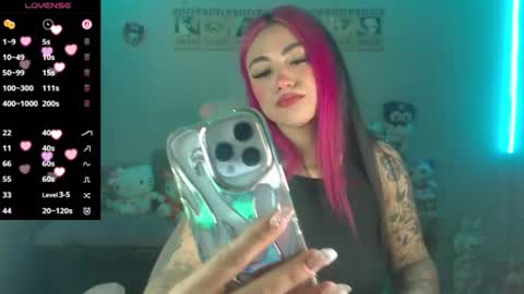 Snapshot of abbie_stone_ chatting on July 18, 11:30 pm abbie 70OFF online show from July 18, 11:30 pm