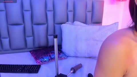 abbyadams23 online show from February 22, 3:29 am