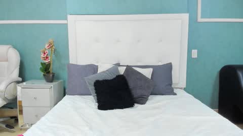 Abby Dixon  online show from March 25, 12:22 pm