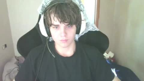 Snapshot of abbysal_blade chatting on July 1, 7:43 am abbysal_blade online show from July 1, 7:43 am