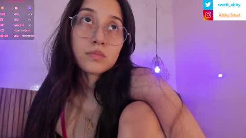 Snapshot of abbysweet1_ chatting on July 9, 7:51 pm Abigail online show from July 9, 7:51 pm